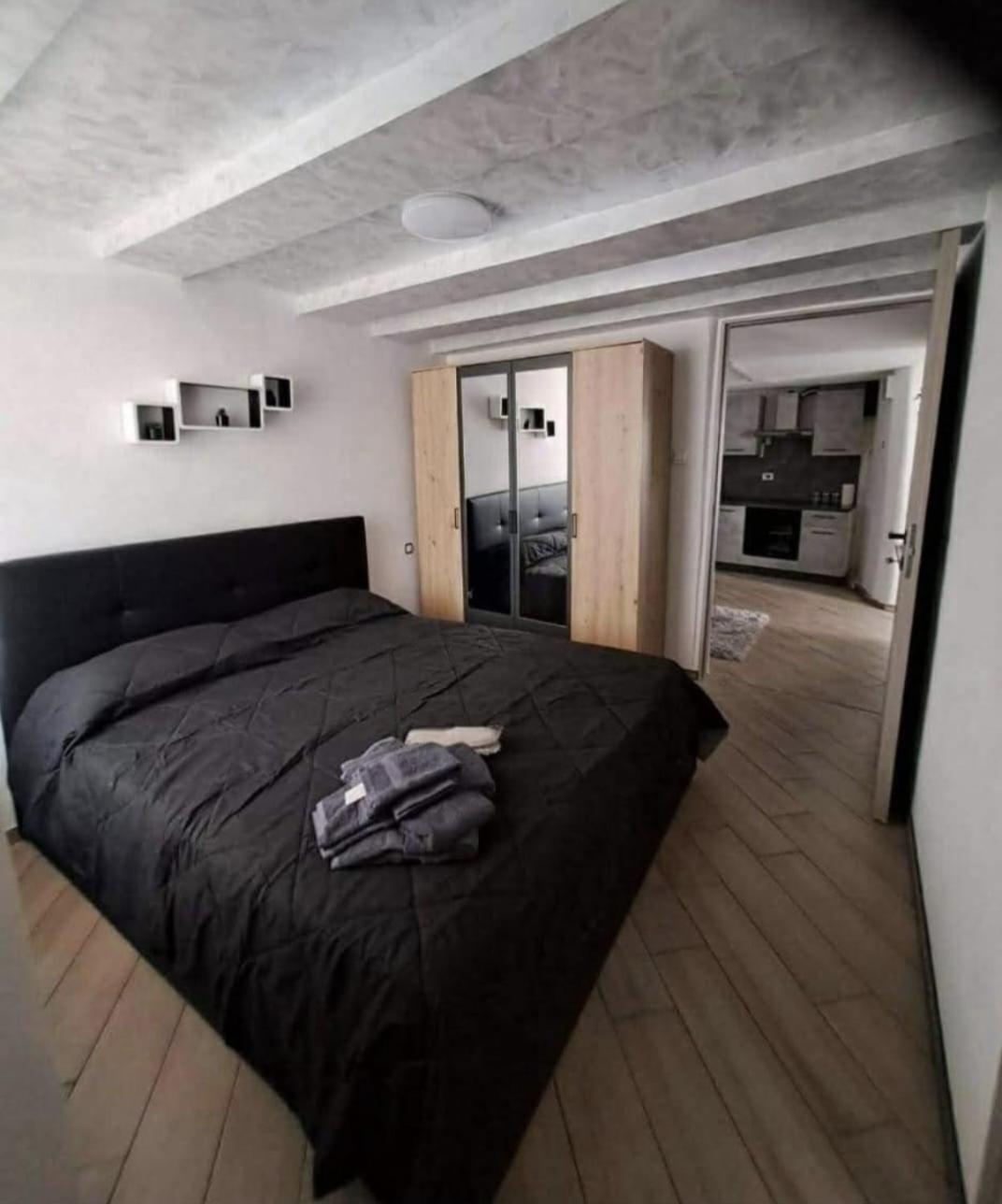 Casa Jasmina Lägenhet Mezzano Exteriör bild