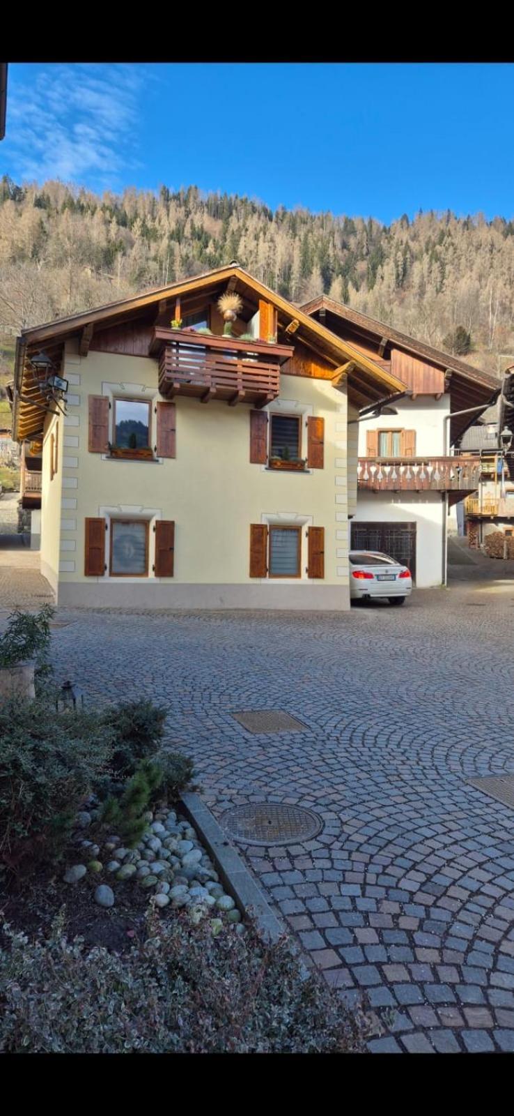 Casa Jasmina Lägenhet Mezzano Exteriör bild